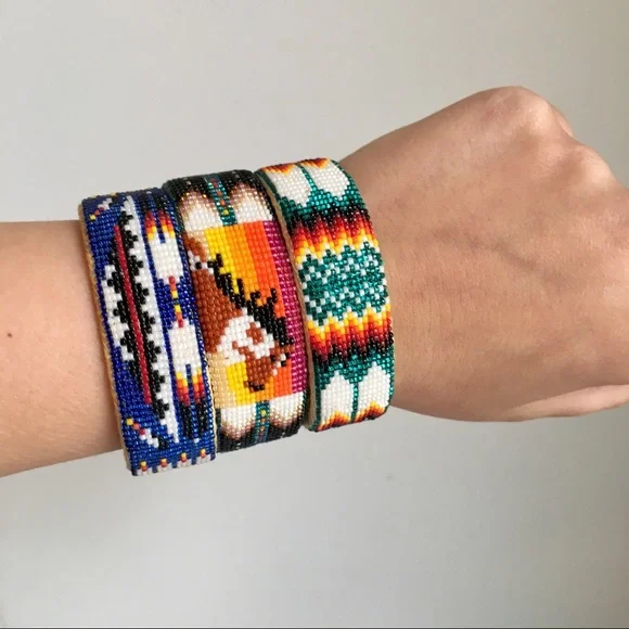 Native American Artist Beaded Bracelet BLUE Print - Picture 7 of 8